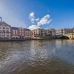 Apartment Woodsmill Quay Riverside - Heart Of York